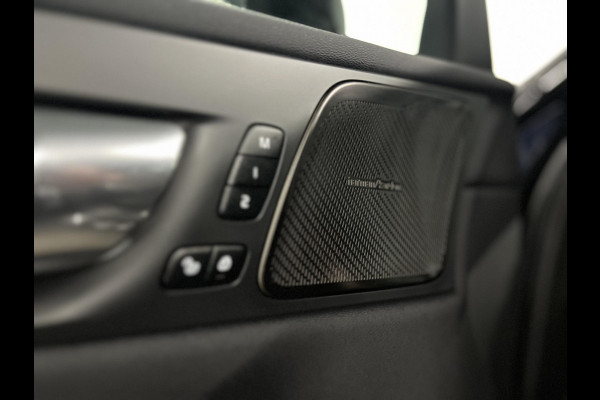 Volvo XC60 T6 AWD Plug-in hybrid Plus Black Edition Trekhaak | Adapt. cruise | Open dak | Harman/Kardon | Stoel-/Stuurverwarming | 360 camera | Google | Memory