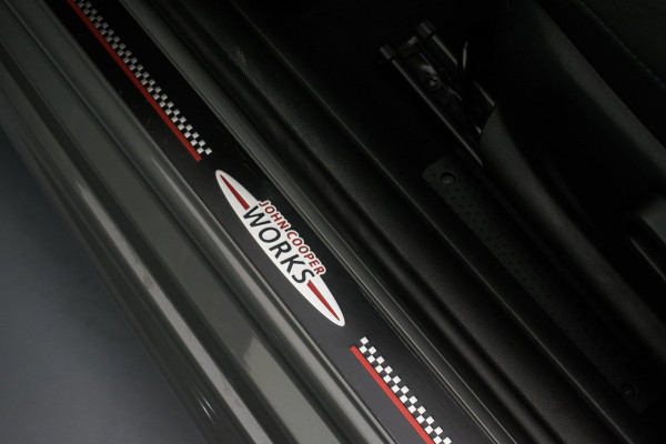 MINI Mini 1.5 Cooper FULL OPTION NL-auto [ JCW-Pakket Panoramadak Harman Kardon HUD Digital Dash Keyless Stoelverwarming ]