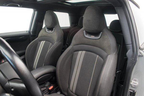 MINI Mini 1.5 Cooper FULL OPTION NL-auto [ JCW-Pakket Panoramadak Harman Kardon HUD Digital Dash Keyless Stoelverwarming ]