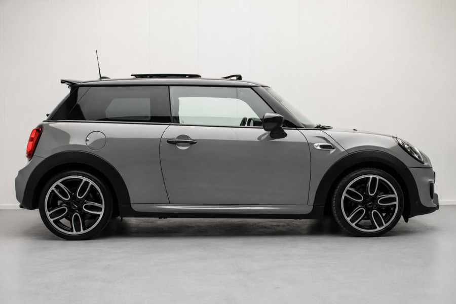 MINI Mini 1.5 Cooper FULL OPTION NL-auto [ JCW-Pakket Panoramadak Harman Kardon HUD Digital Dash Keyless Stoelverwarming ]