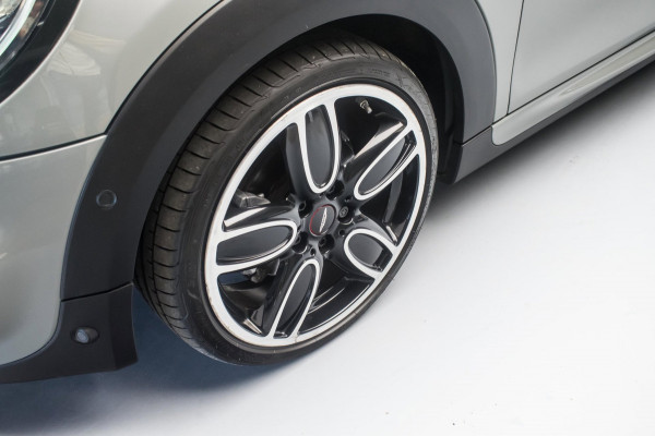 MINI Mini 1.5 Cooper FULL OPTION NL-auto [ JCW-Pakket Panoramadak Harman Kardon HUD Digital Dash Keyless Stoelverwarming ]