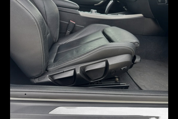 BMW 2 Serie Cabrio 218i High Executive (Goed OnderH, Navi, StoelV, Cruise Con, Parkeersensoren, Etc)