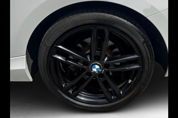 BMW 2 Serie Cabrio 218i High Executive (Goed OnderH, Navi, StoelV, Cruise Con, Parkeersensoren, Etc)