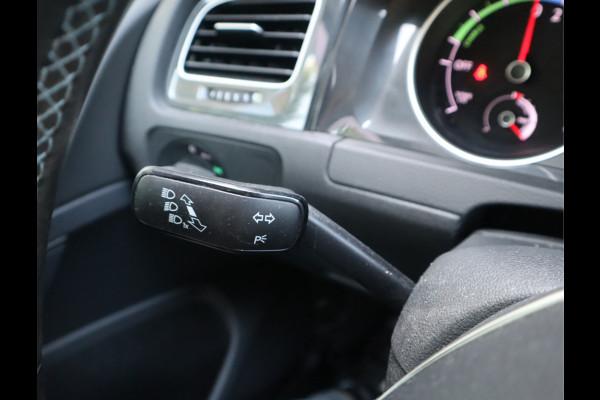 Volkswagen e-Golf E-DITION Navi / Climate / Pdc / Elekramen / Adap-Cruise / App-connect / SOH 89.64% /  Voldoende Apk /