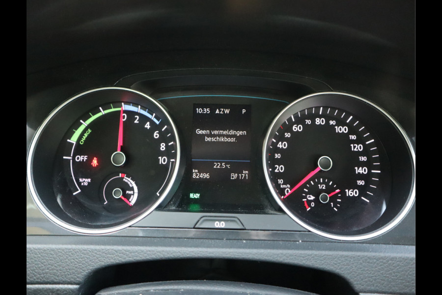 Volkswagen e-Golf E-DITION Navi / Climate / Pdc / Elekramen / Adap-Cruise / App-connect / SOH 89.64% /  Voldoende Apk /