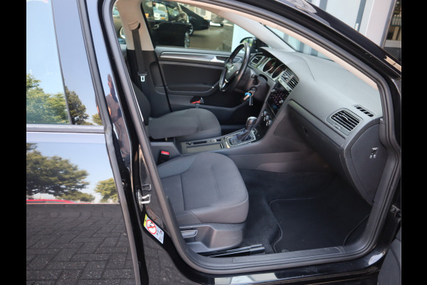 Volkswagen e-Golf E-DITION Navi / Climate / Pdc / Elekramen / Adap-Cruise / App-connect / SOH 89.64% /  Voldoende Apk /