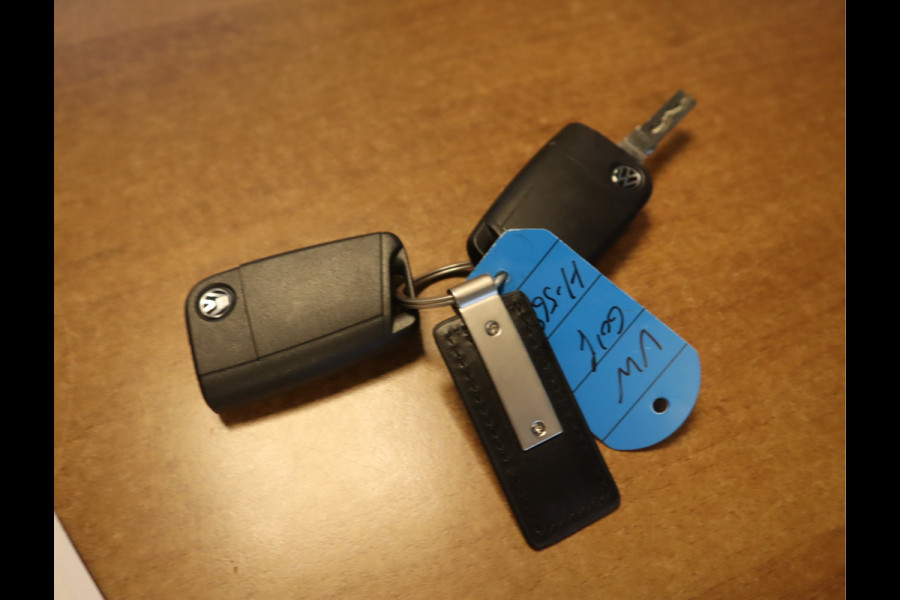 Volkswagen e-Golf E-DITION Navi / Climate / Pdc / Elekramen / Adap-Cruise / App-connect / SOH 89.64% /  Voldoende Apk /