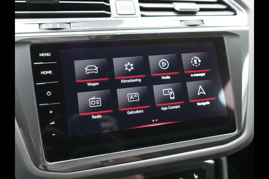 Volkswagen Tiguan 1.4 TSI eHybrid R-Line PHEV 245pk Dealer O.H | Adaptive Cruise | Head Up | Camera | IQ Light | Sportstoelen Verwarmd | Apple Carplay | Keyless | BLIS | Navigatie | Virtual | DAB | 19"L.M | Plug In Hybrid |
