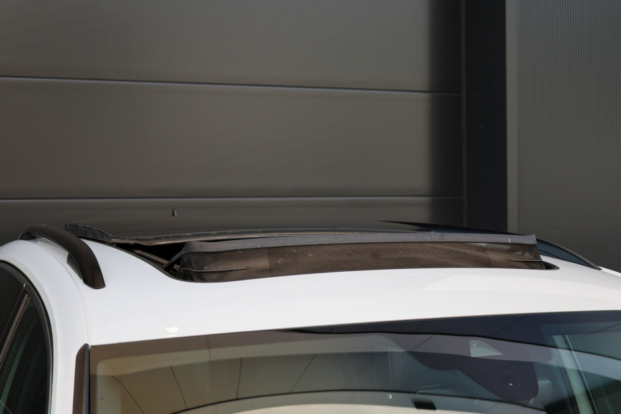 Volkswagen Tiguan 1.4 TSI eHybrid R-Line Business | BTW | PANORAMADAK | IQ-LIGHT | KEYLESS | ACC | ELEK KOFFERKLEP |