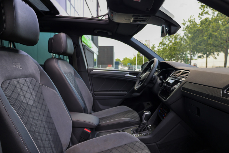 Volkswagen Tiguan 1.4 TSI eHybrid R-Line Business | BTW | PANORAMADAK | IQ-LIGHT | KEYLESS | ACC | ELEK KOFFERKLEP |