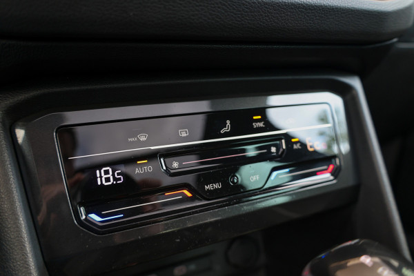 Volkswagen Tiguan 1.4 TSI eHybrid R-Line Business | BTW | PANORAMADAK | IQ-LIGHT | KEYLESS | ACC | ELEK KOFFERKLEP |