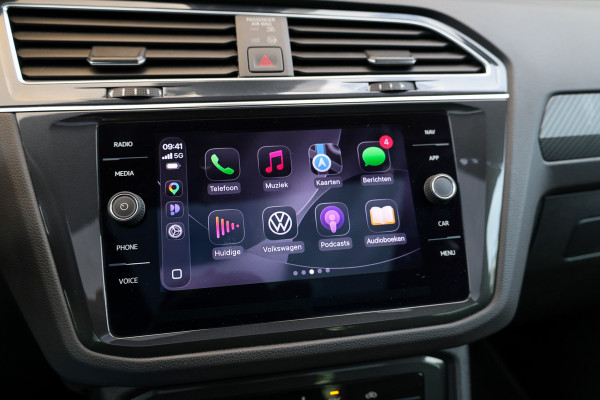 Volkswagen Tiguan 1.4 TSI eHybrid R-Line Business | BTW | PANORAMADAK | IQ-LIGHT | KEYLESS | ACC | ELEK KOFFERKLEP |