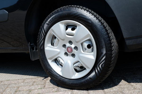 Fiat Doblò Cargo 1.6 MJ L1H1 / INCL. 6mnd Garantie / Trekhaak / Cruise-Control