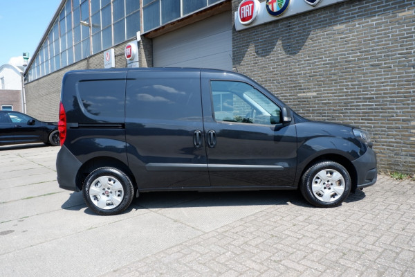 Fiat Doblò Cargo 1.6 MJ L1H1 / INCL. 6mnd Garantie / Trekhaak / Cruise-Control