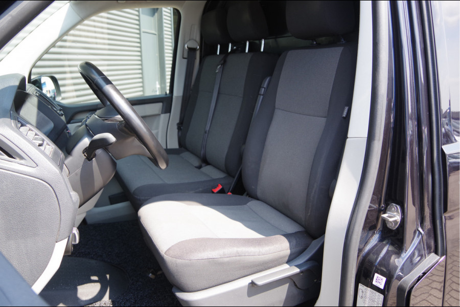 Volkswagen Transporter 2.0 TDI L2 EURO 6! 150PK, 2X SCHUIFDEUR, TREKHAAK, 20'' LMV, STOELVERWARMING, STANDKACHEL, CRUISE, AIRCO