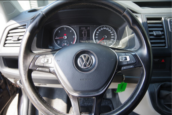 Volkswagen Transporter 2.0 TDI L2 EURO 6! 150PK, 2X SCHUIFDEUR, TREKHAAK, 20'' LMV, STOELVERWARMING, STANDKACHEL, CRUISE, AIRCO