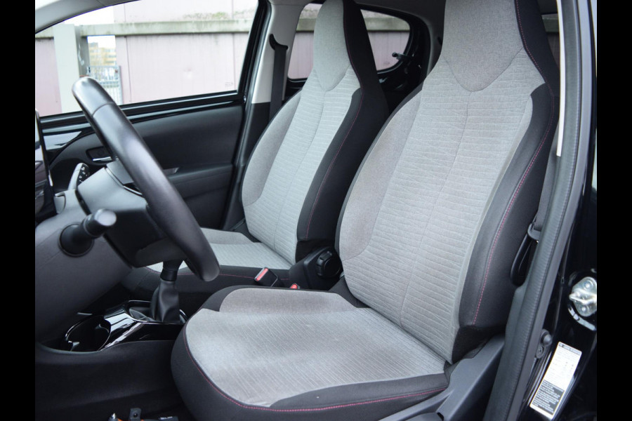 Citroën C1 1.0 VTi Elle | 72 PK | CARPLAY | ACHTERUITRIJCAMERA | LMV | CLIMATE CONTROL |