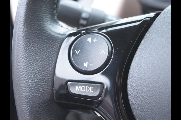 Citroën C1 1.0 VTi Elle | 72 PK | CARPLAY | ACHTERUITRIJCAMERA | LMV | CLIMATE CONTROL |