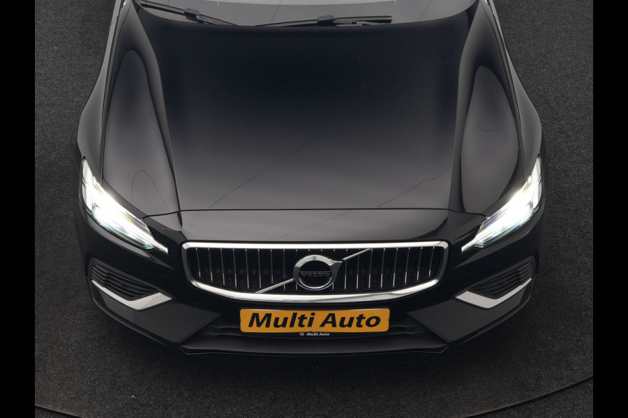 Volvo V60 T6 Recharge AWD Inscription PHEV 340pk Dealer O.H | Trekhaak Af Fabriek | Camera | Harman / Kardon | Lederen Sportstoelen Verwarmd | Cruise Control | Apple Carplay | Stuurverwarming | Keyless | Virtual | Navigatie | DAB | 18"L.M |
