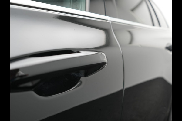 Volvo V60 T6 Recharge AWD Inscription PHEV 340pk Dealer O.H | Trekhaak Af Fabriek | Camera | Harman / Kardon | Lederen Sportstoelen Verwarmd | Cruise Control | Apple Carplay | Stuurverwarming | Keyless | Virtual | Navigatie | DAB | 18"L.M |