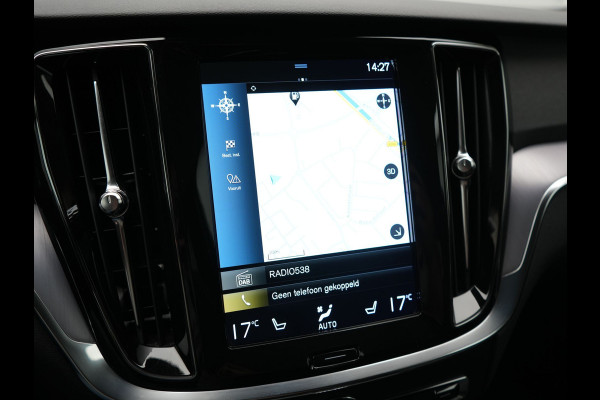 Volvo V60 T6 Recharge AWD Inscription PHEV 340pk Dealer O.H | Trekhaak Af Fabriek | Camera | Harman / Kardon | Lederen Sportstoelen Verwarmd | Cruise Control | Apple Carplay | Stuurverwarming | Keyless | Virtual | Navigatie | DAB | 18"L.M |