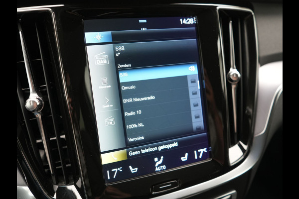 Volvo V60 T6 Recharge AWD Inscription PHEV 340pk Dealer O.H | Trekhaak Af Fabriek | Camera | Harman / Kardon | Lederen Sportstoelen Verwarmd | Cruise Control | Apple Carplay | Stuurverwarming | Keyless | Virtual | Navigatie | DAB | 18"L.M |