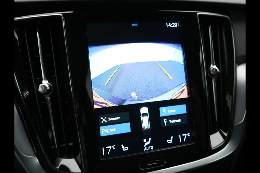 Volvo V60 T6 Recharge AWD Inscription PHEV 340pk Dealer O.H | Trekhaak Af Fabriek | Camera | Harman / Kardon | Lederen Sportstoelen Verwarmd | Cruise Control | Apple Carplay | Stuurverwarming | Keyless | Virtual | Navigatie | DAB | 18"L.M |