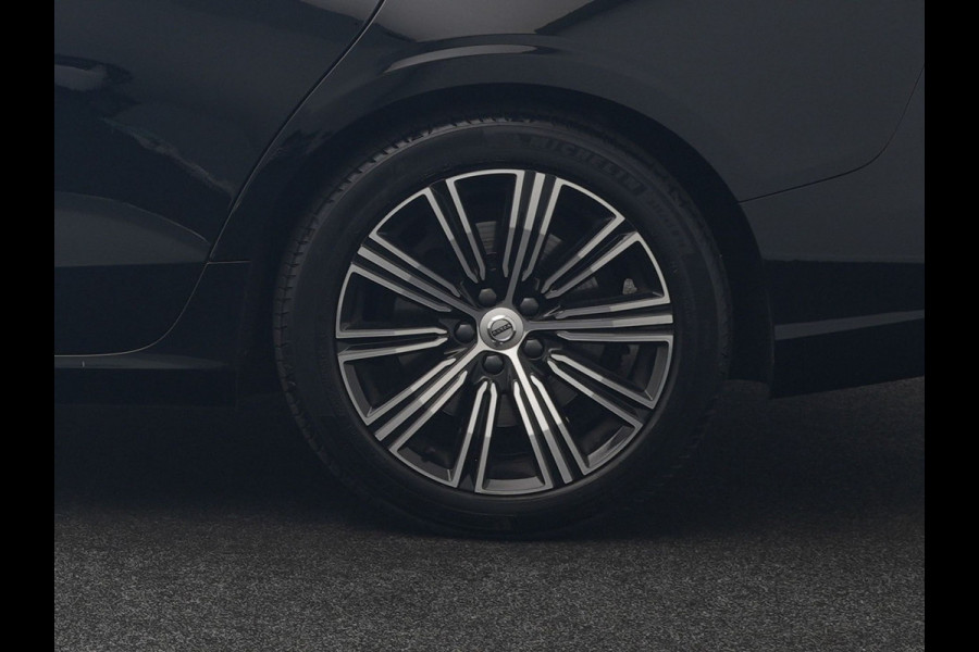 Volvo V60 T6 Recharge AWD Inscription PHEV 340pk Dealer O.H | Trekhaak Af Fabriek | Camera | Harman / Kardon | Lederen Sportstoelen Verwarmd | Cruise Control | Apple Carplay | Stuurverwarming | Keyless | Virtual | Navigatie | DAB | 18"L.M |