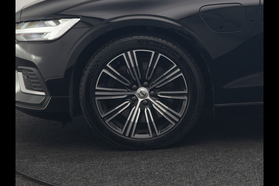 Volvo V60 T6 Recharge AWD Inscription PHEV 340pk Dealer O.H | Trekhaak Af Fabriek | Camera | Harman / Kardon | Lederen Sportstoelen Verwarmd | Cruise Control | Apple Carplay | Stuurverwarming | Keyless | Virtual | Navigatie | DAB | 18"L.M |