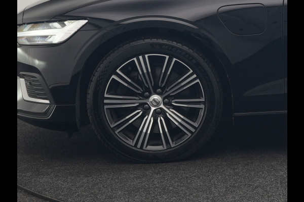 Volvo V60 T6 Recharge AWD Inscription PHEV 340pk Dealer O.H | Trekhaak Af Fabriek | Camera | Harman / Kardon | Lederen Sportstoelen Verwarmd | Cruise Control | Apple Carplay | Stuurverwarming | Keyless | Virtual | Navigatie | DAB | 18"L.M |