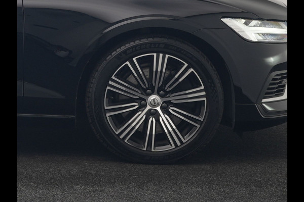 Volvo V60 T6 Recharge AWD Inscription PHEV 340pk Dealer O.H | Trekhaak Af Fabriek | Camera | Harman / Kardon | Lederen Sportstoelen Verwarmd | Cruise Control | Apple Carplay | Stuurverwarming | Keyless | Virtual | Navigatie | DAB | 18"L.M |