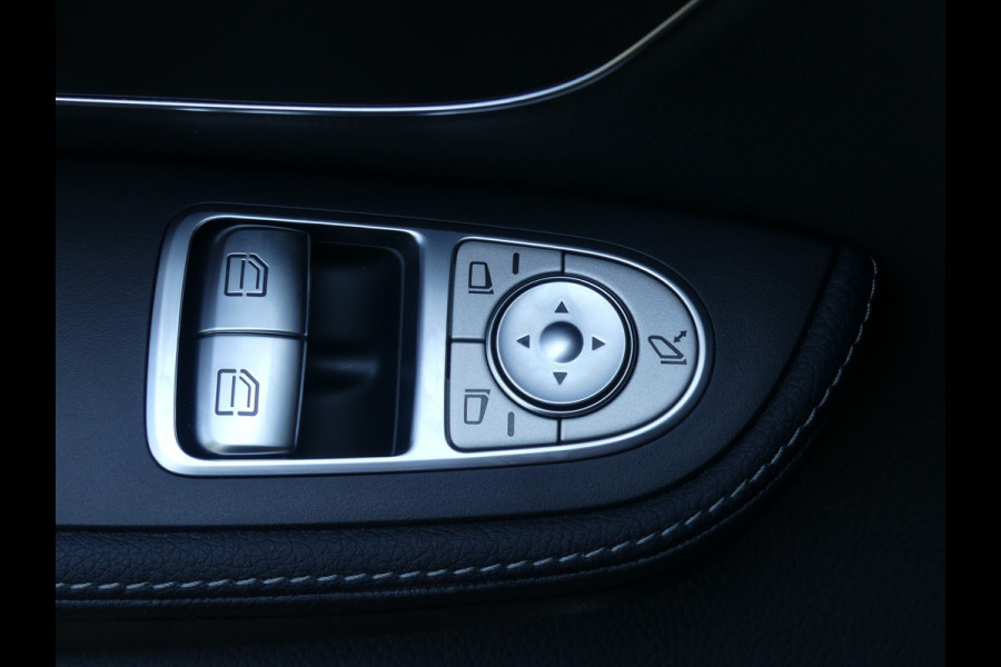 Mercedes-Benz Eqv 300 L2 90 kWh AMG Luchtvering 7 Persoons Elek deuren