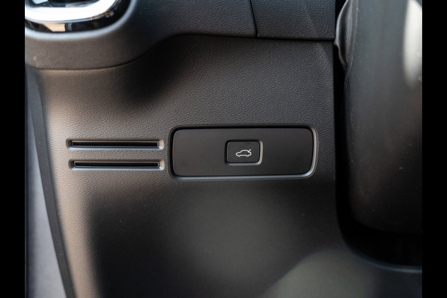 Volvo XC40 Single Motor Plus 69 kWh | SOH 95% | Carplay | Camera | Pilot Assist