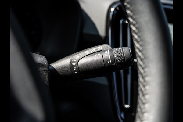 Volvo XC40 Single Motor Plus 69 kWh | SOH 95% | Carplay | Camera | Pilot Assist
