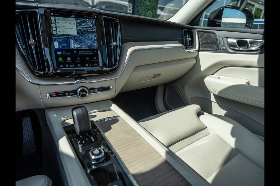 Volvo XC60 2.0 T8 455PK Plug-in hybrid AWD Ultimate Dark | SOH 99,8% | Pano | H/K Sound | Surround View