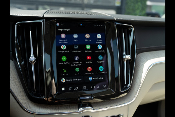 Volvo XC60 2.0 T8 455PK Plug-in hybrid AWD Ultimate Dark | SOH 99,8% | Pano | H/K Sound | Surround View