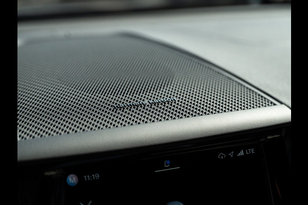Volvo XC60 2.0 T8 455PK Plug-in hybrid AWD Ultimate Dark | SOH 99,8% | Pano | H/K Sound | Surround View