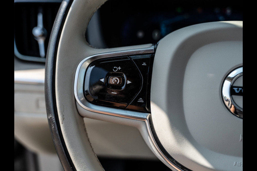 Volvo XC60 2.0 T8 455PK Plug-in hybrid AWD Ultimate Dark | SOH 99,8% | Pano | H/K Sound | Surround View