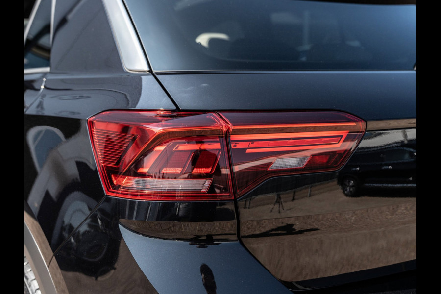 Volkswagen T-Roc 2.0 TSI DSG 190PK 4Motion Sport | R-Line | Pano | Leder | Beats