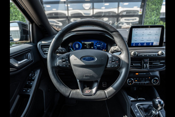 Ford Focus 2.3 EcoBoost ST-3 | B&O | Camera | Winter Pack