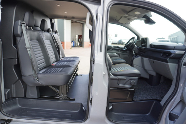 Ford Transit Custom 320L 2.0 TDCI 136PK L2H1 Trail DubbelCabine Schuifdeur L/R Nr. V090 | Airco | Adap | Navi| Camera | Blis | LM velgen | DEMO