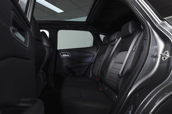 Nissan QASHQAI 1.3 MHEV 140 PK Tekna Orig. NL | Panodak | Elek. Stoel | Elek. Klep | Adapt. Cruise | PDC | 360 Camera | NAV + App. Connect | ECC | Trekhaak | LM 19" |