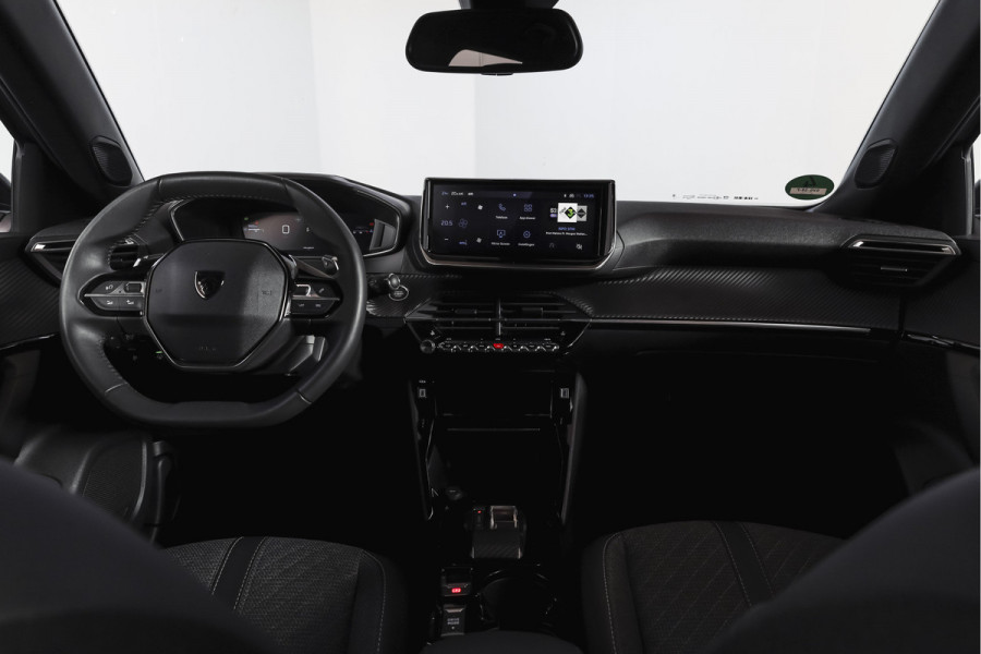 Peugeot 2008 1.2 PureTech 130 PK Allure - Automaat | Dig. Cockpit | Adapt. Cruise | Stoelverw. | PDC | Camera | App. Connect | ECC | LM 17" |