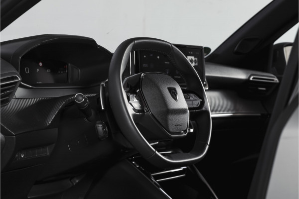 Peugeot 2008 1.2 PureTech 130 PK Allure - Automaat | Dig. Cockpit | Adapt. Cruise | Stoelverw. | PDC | Camera | App. Connect | ECC | LM 17" |
