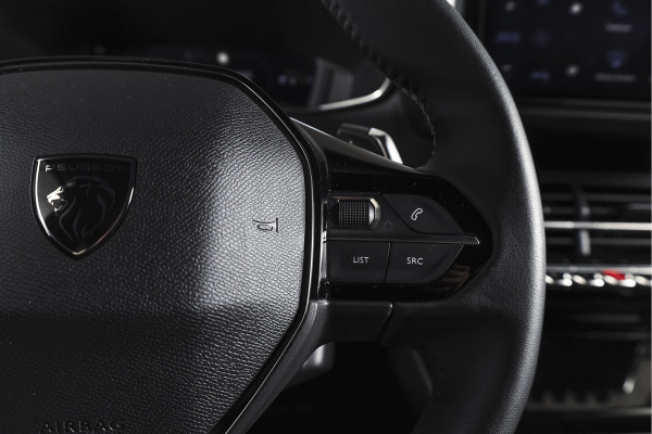 Peugeot 2008 1.2 PureTech 130 PK Allure - Automaat | Dig. Cockpit | Adapt. Cruise | Stoelverw. | PDC | Camera | App. Connect | ECC | LM 17" |