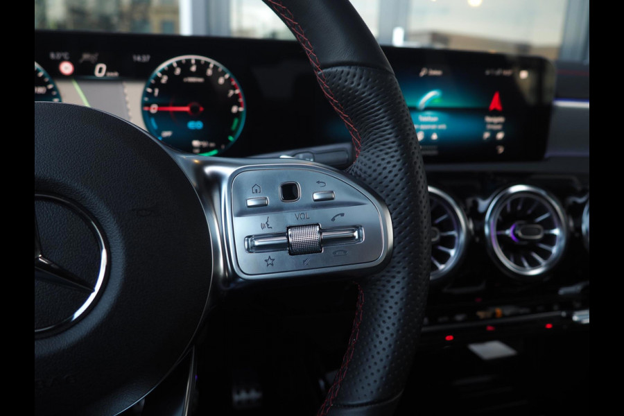 Mercedes-Benz CLA-Klasse 250e AMG / Pano / Distronic / Ambient / Multibeam / CarPlay / Camera / 19inch