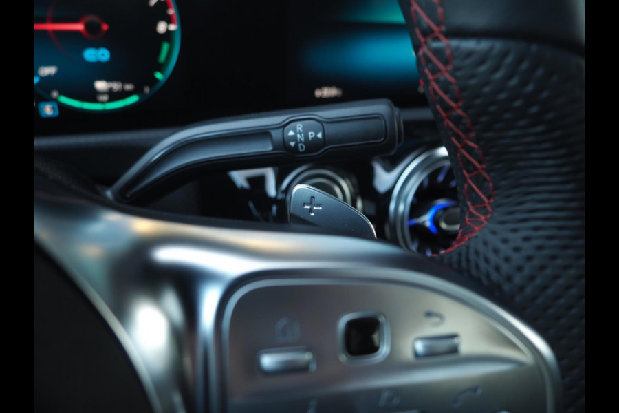 Mercedes-Benz CLA-Klasse 250e AMG / Pano / Distronic / Ambient / Multibeam / CarPlay / Camera / 19inch