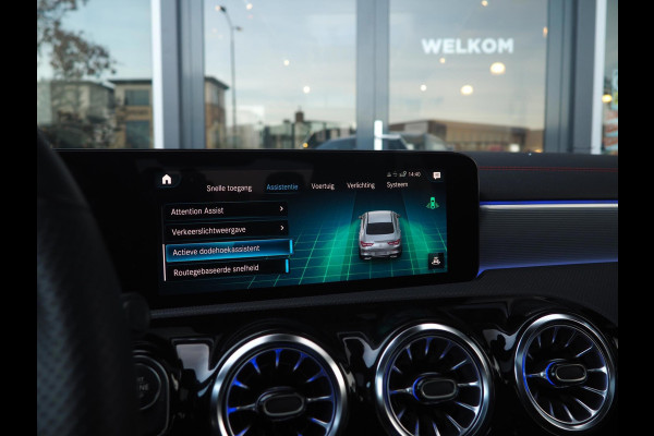 Mercedes-Benz CLA-Klasse 250e AMG / Pano / Distronic / Ambient / Multibeam / CarPlay / Camera / 19inch