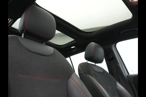 Mercedes-Benz EQB 350 4MATIC AMG Line 70 kWh 293pk Dealer O.H | Panodak | Camera | Alcantara Sportstoelen Verwarmd | Cruise Control | Apple Carplay | Virtual | Navigatie | DAB | 18"L.M |