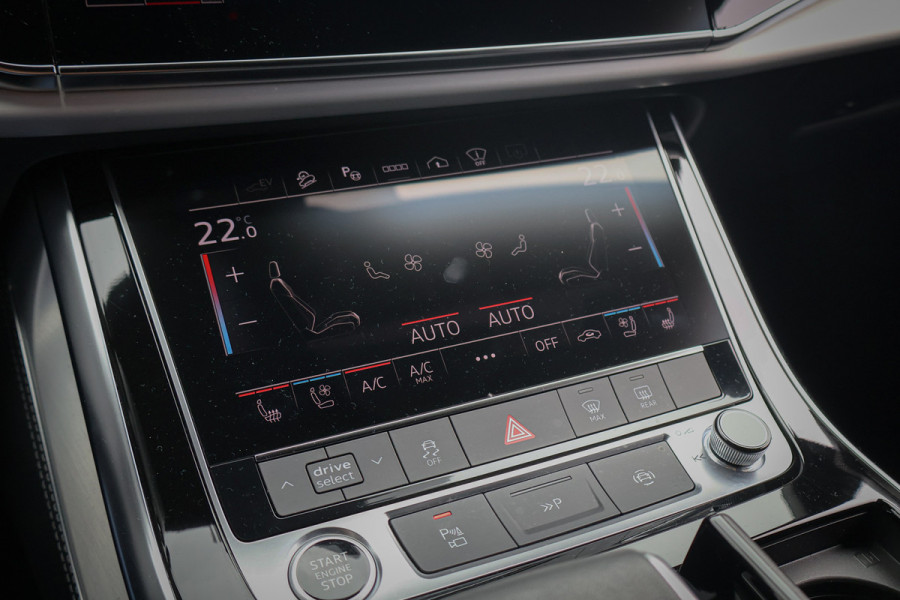 Audi Q8 55 TFSI e quattro Pro Line S | ADAPTIVE CRUISE | 360 CAMERA | MASSAGE | STOELVERWARMING & VERKOELING | STUURVERWARMING | SFEERVE ADAPTIVE